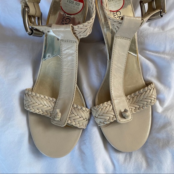 Michael Kors T Strap Cream Heel - Picture 2 of 8